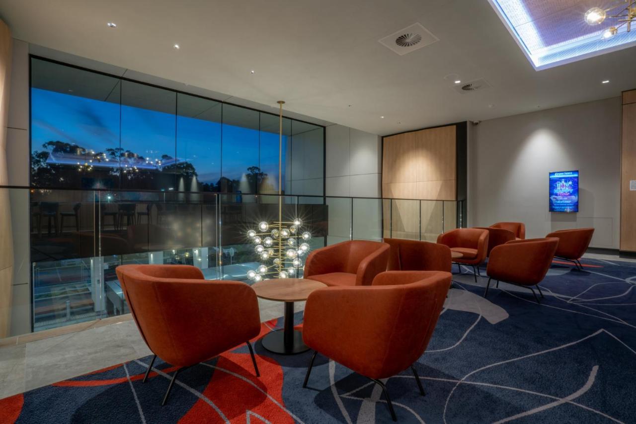 Holiday Inn Sydney St Marys By Ihg Buitenkant foto
