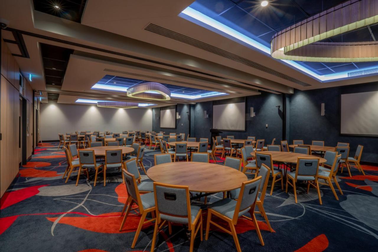 Holiday Inn Sydney St Marys By Ihg Buitenkant foto