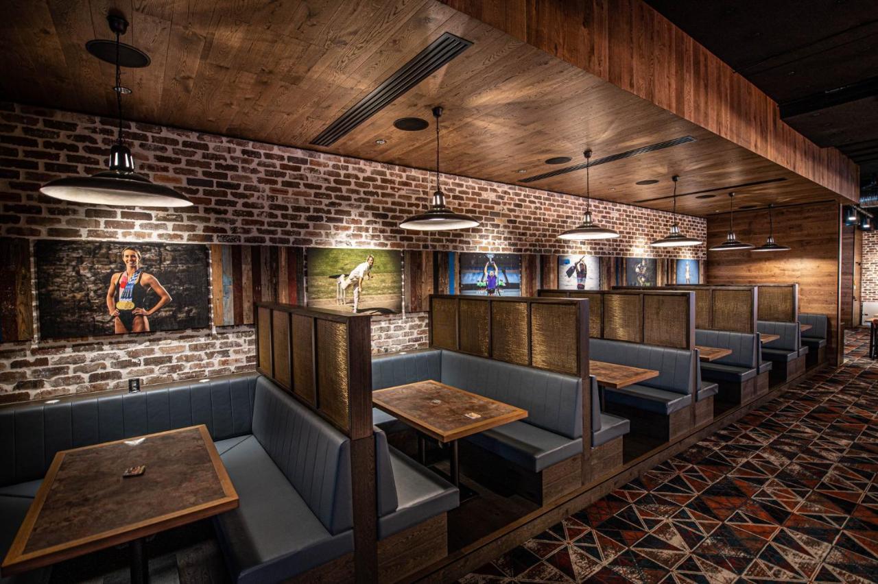 Holiday Inn Sydney St Marys By Ihg Buitenkant foto