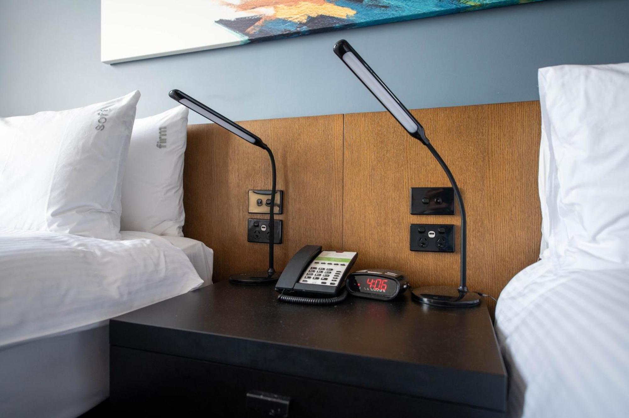 Holiday Inn Sydney St Marys By Ihg Buitenkant foto